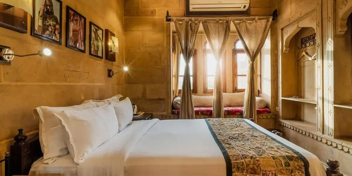 budget-hotel-room-in-jaisalmer